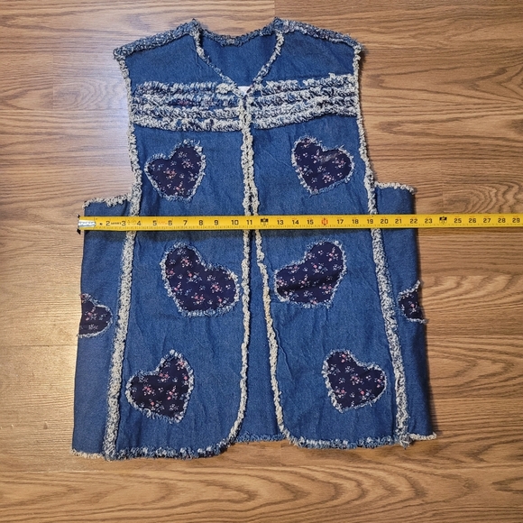 Kitschy Vintage Denim Vest with Heart Accents - Picture 9 of 9